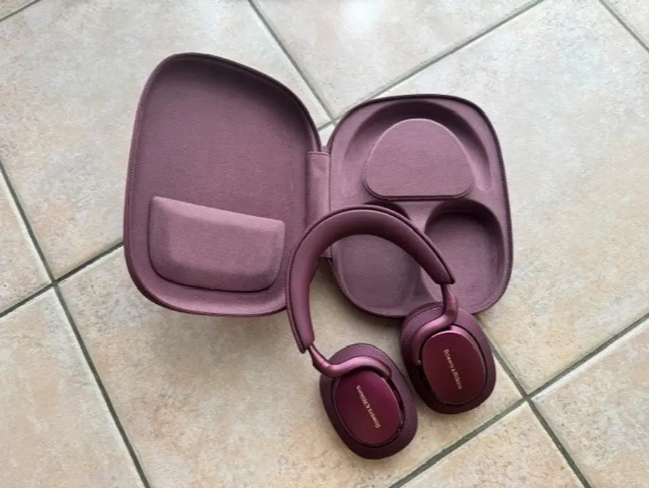 Bowers & Wilkins Kophörer in der Tasche