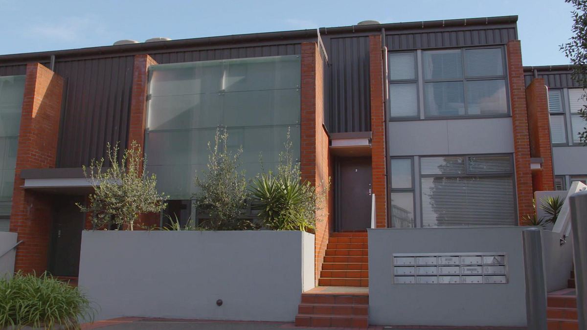 house hunters international