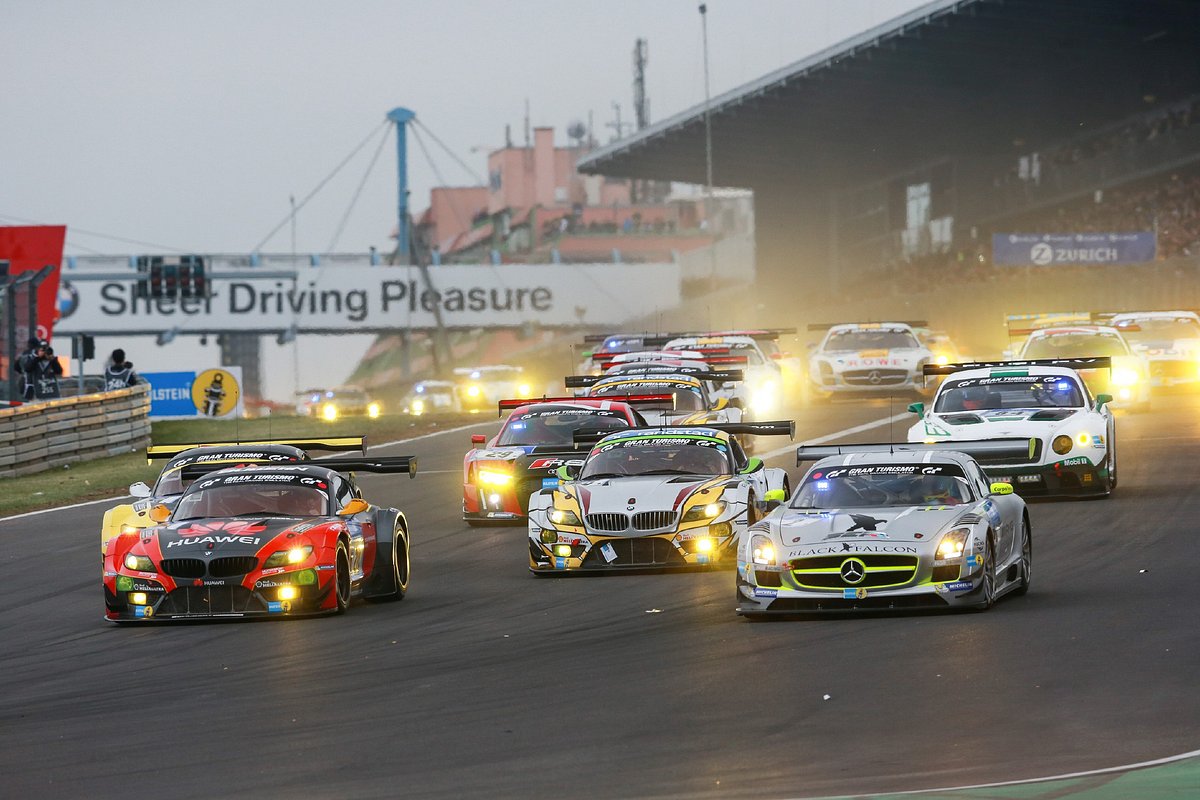 Motorsport: 24-Stunden-Rennen vom Nürburgring motorsport: 24-stunden-rennen vom nürburgring