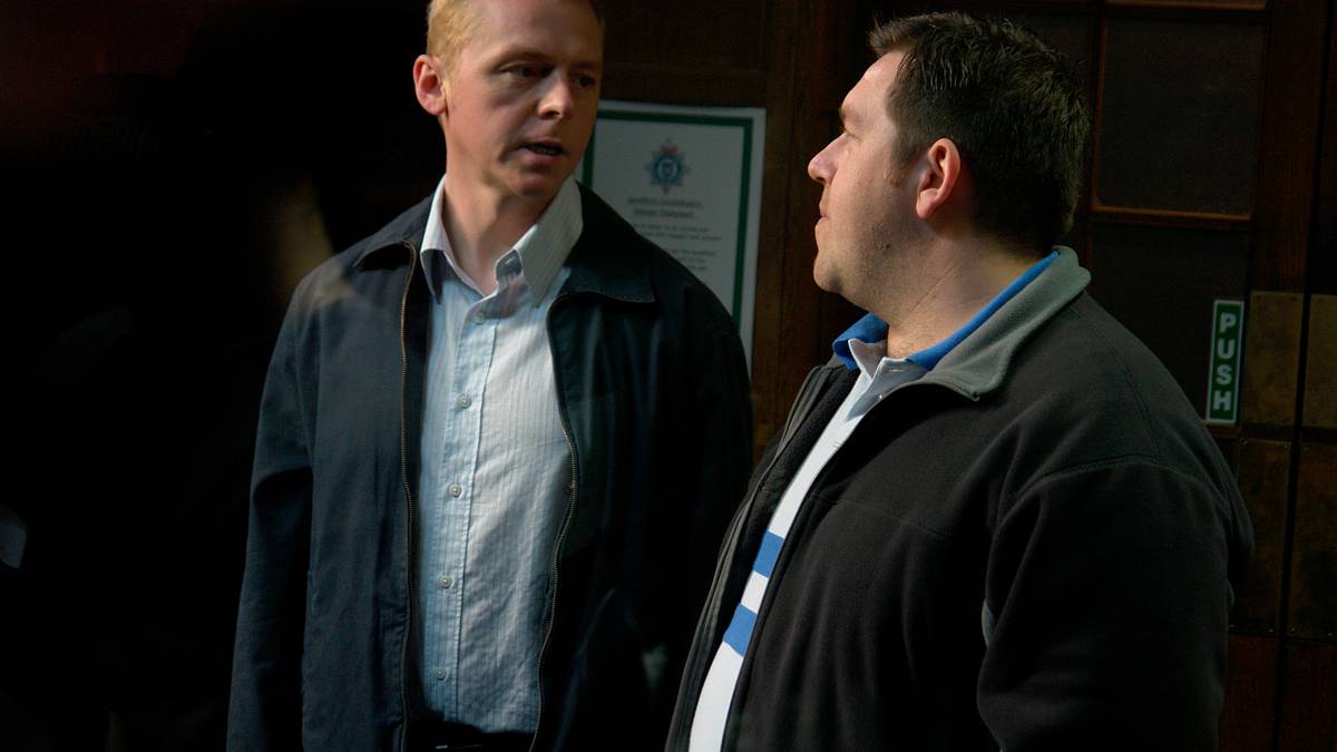 hot fuzz - zwei bad boys räumen auf