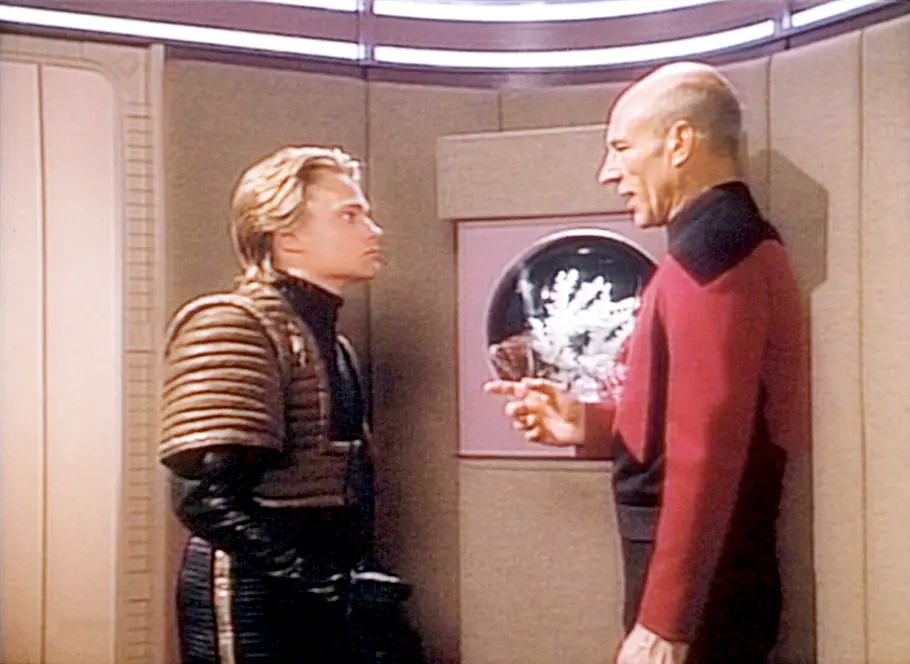 Star Trek - Das nächste Jahrhundert star trek - das nächste jahrhundert