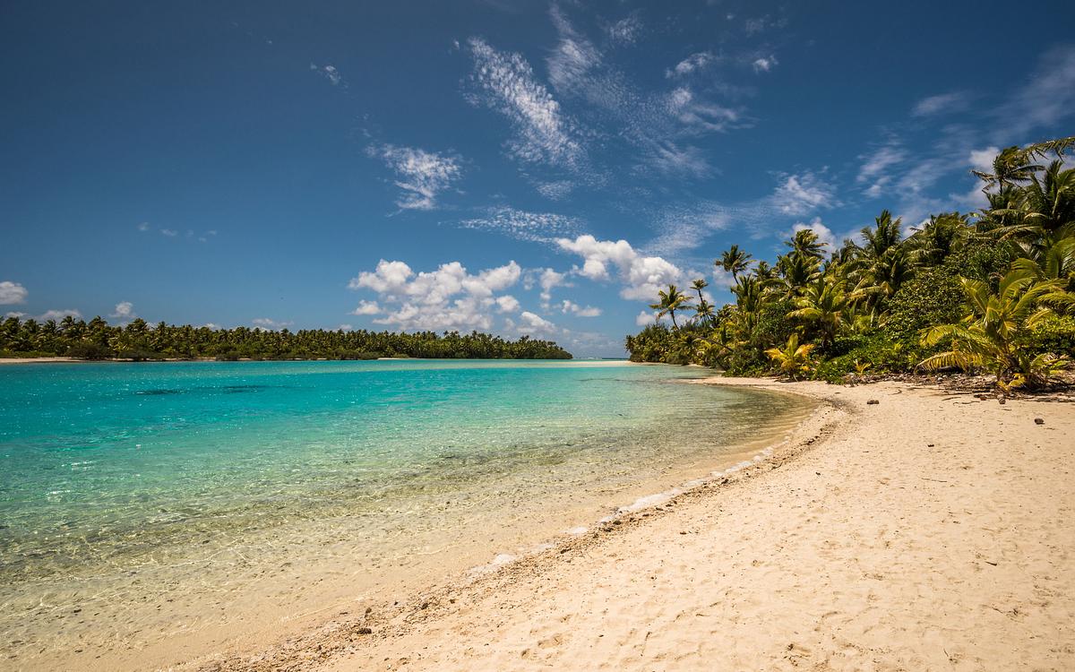 naked survival: castaways