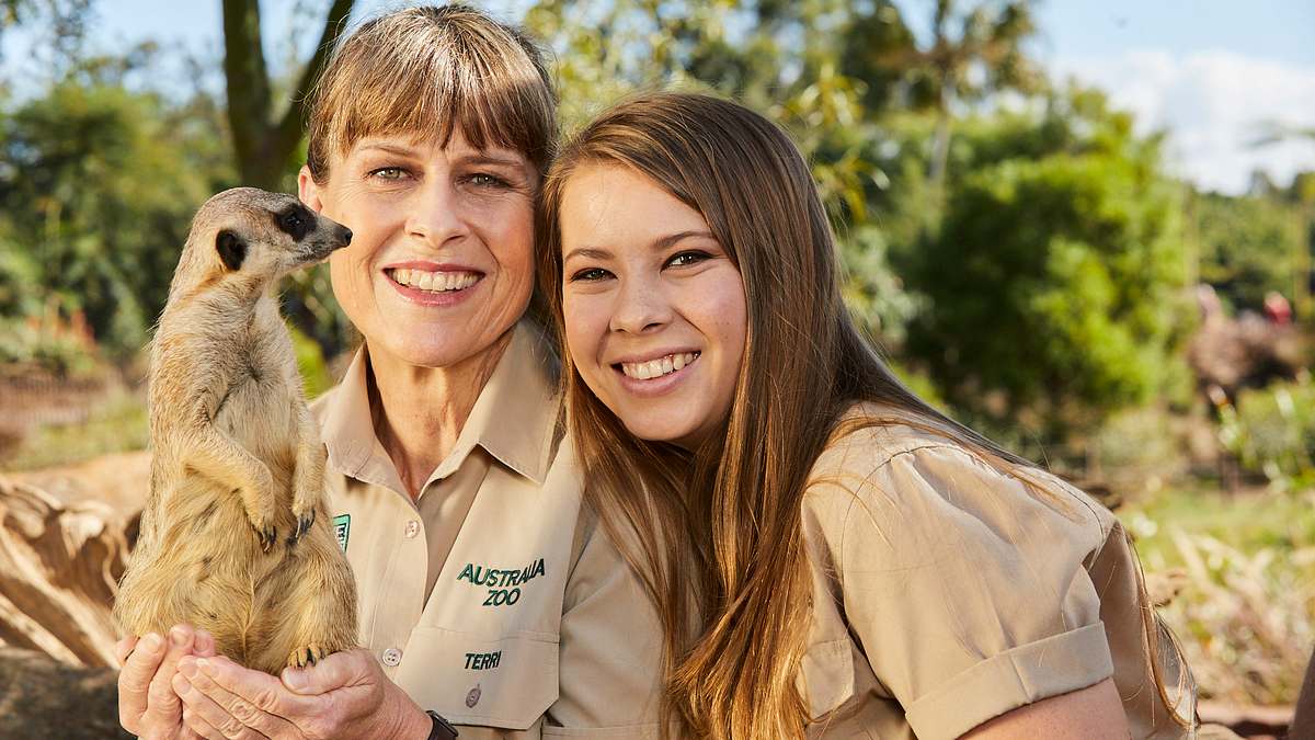 die irwins - crocodile hunter family