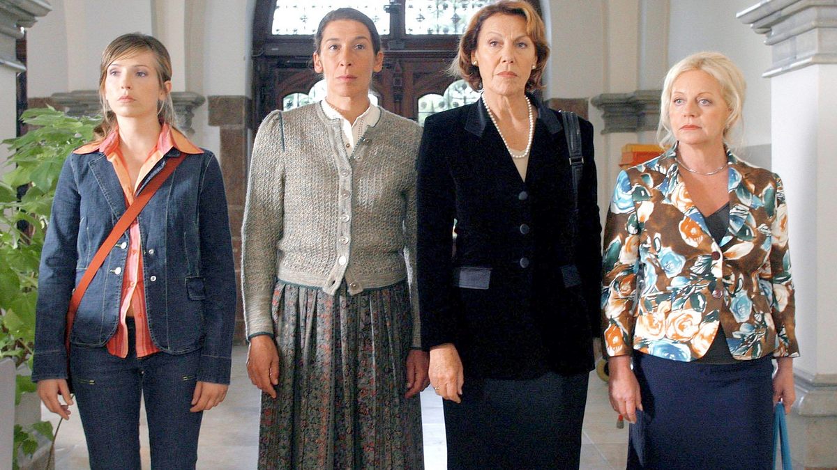 vier frauen und ein todesfall