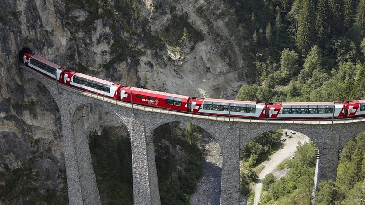 traumhafte bahnstrecken der schweiz