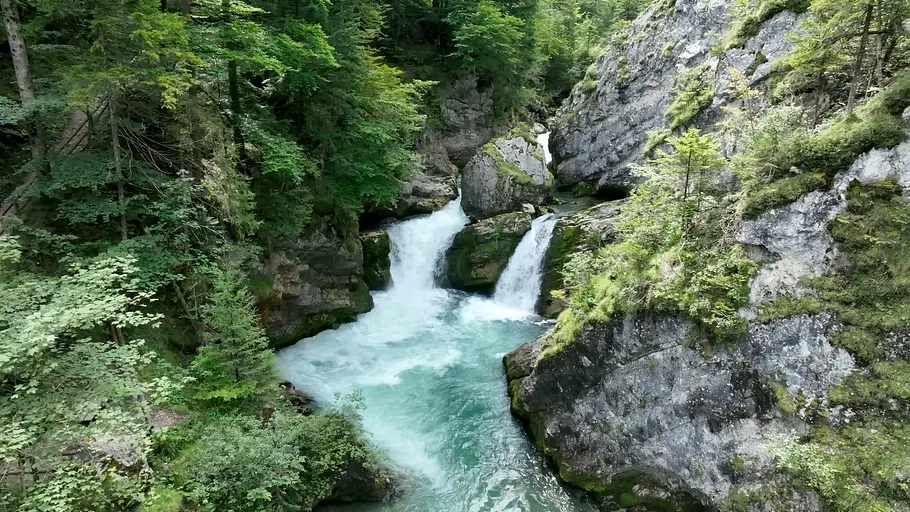 zwischen fels und fluss