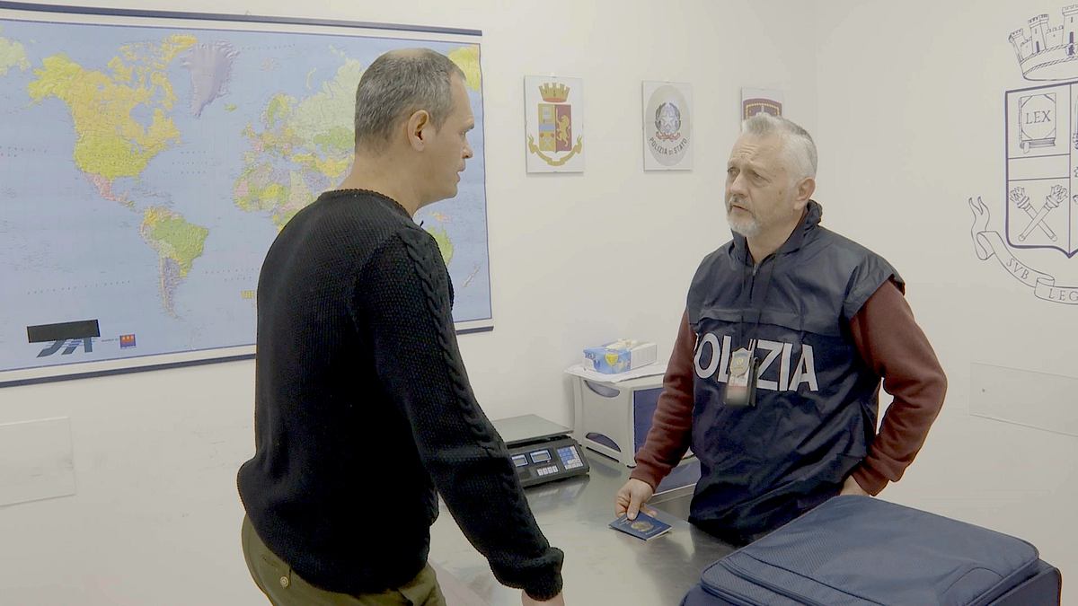 airport security: rom