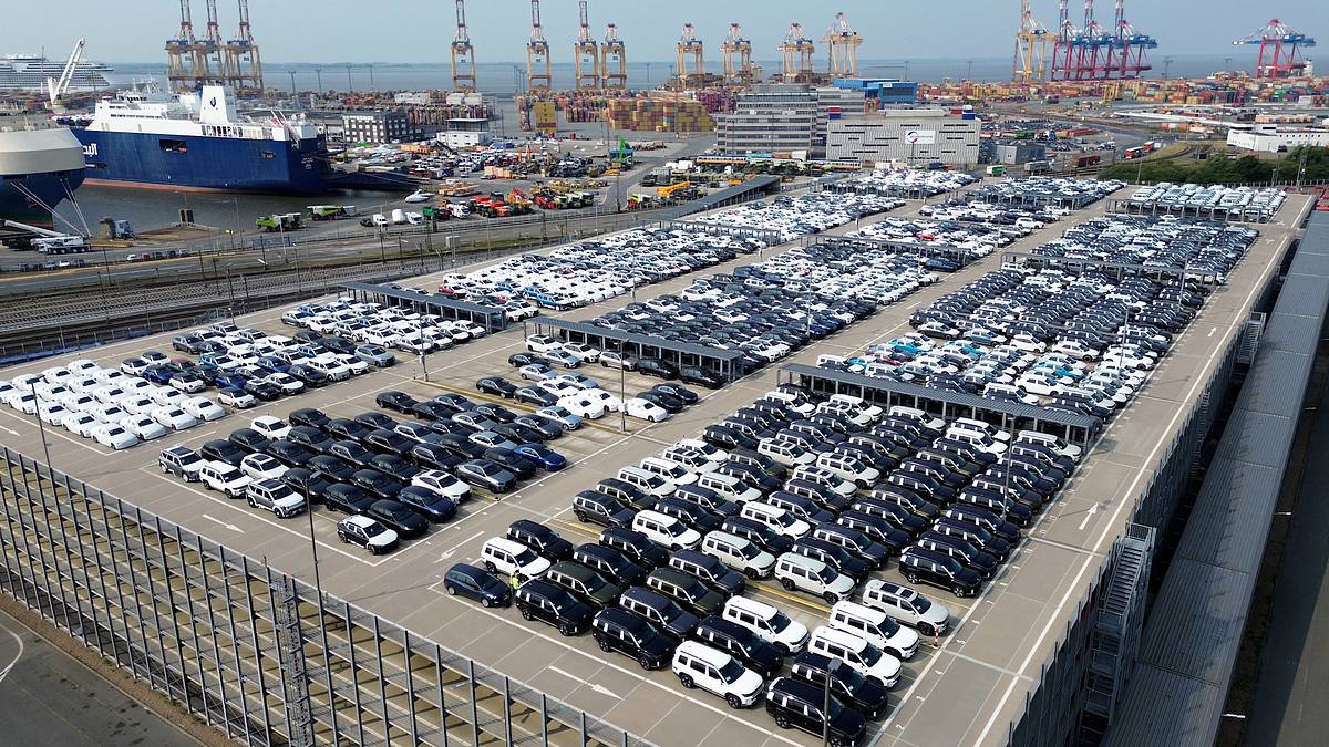 europas größtes autoterminal - der logistik-gigant in bremerhaven