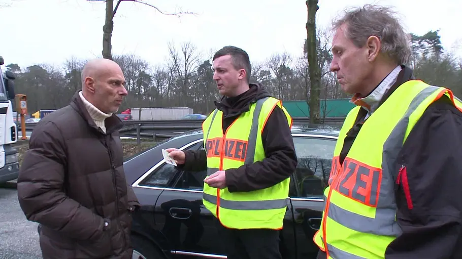 Schneller als die Polizei erlaubt schneller als die polizei erlaubt