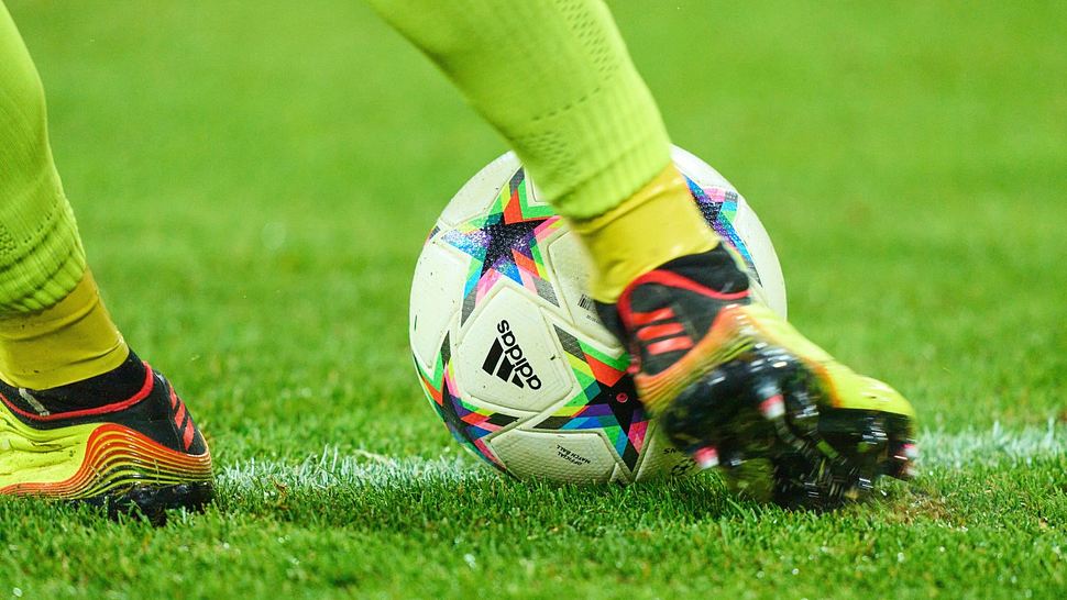 Champions League Ball - Foto: IMAGO / ActionPictures