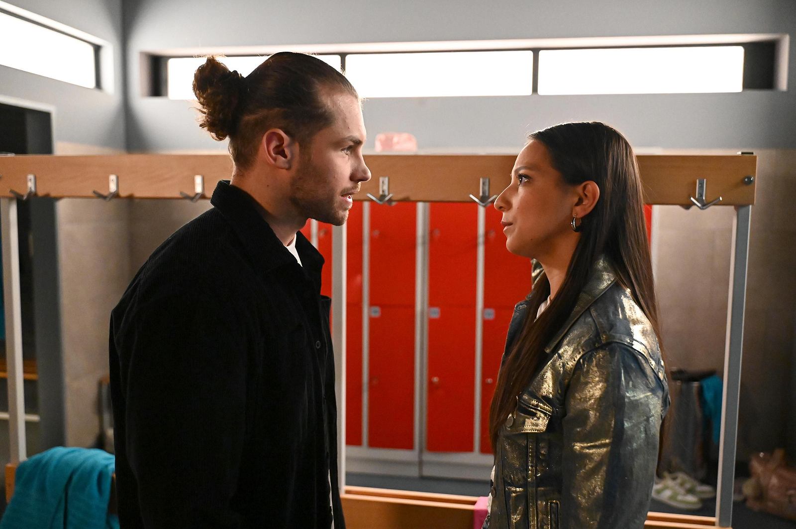 Alles was zählt“-Vorschau: Behält Charlie das Baby von Milan?