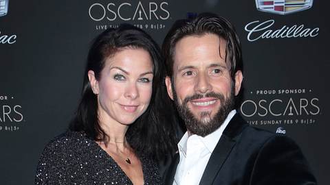 Jessica Mazur und Christian Oliver lächeln in die Kamera - Foto:  IMAGO / Cover-Images