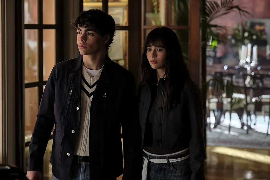 „Coven Academy“ Szenenbild zeigt Charaktere aus der neuen Disney-Serie „Coven Academy“.