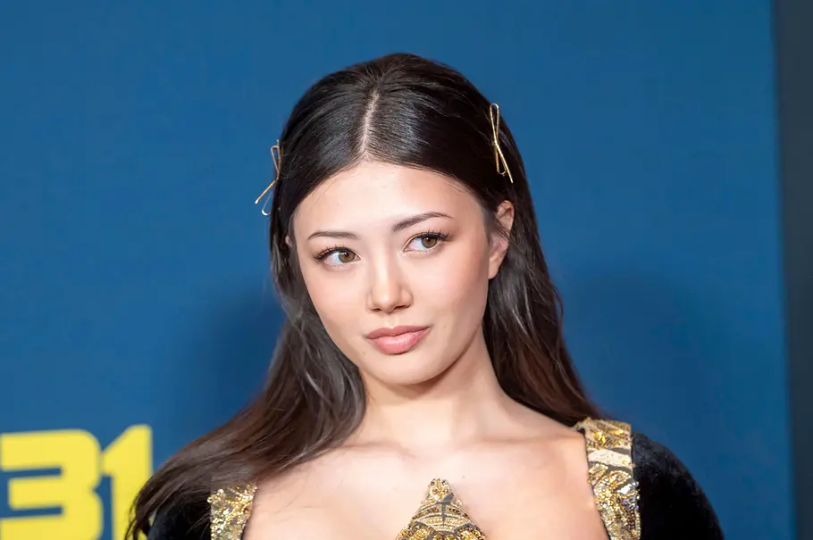 Crew Girl-Darsteller privat: Alter, Insta, Beziehungsstatus Szenenbild aus Crew Girl auf Netflix.