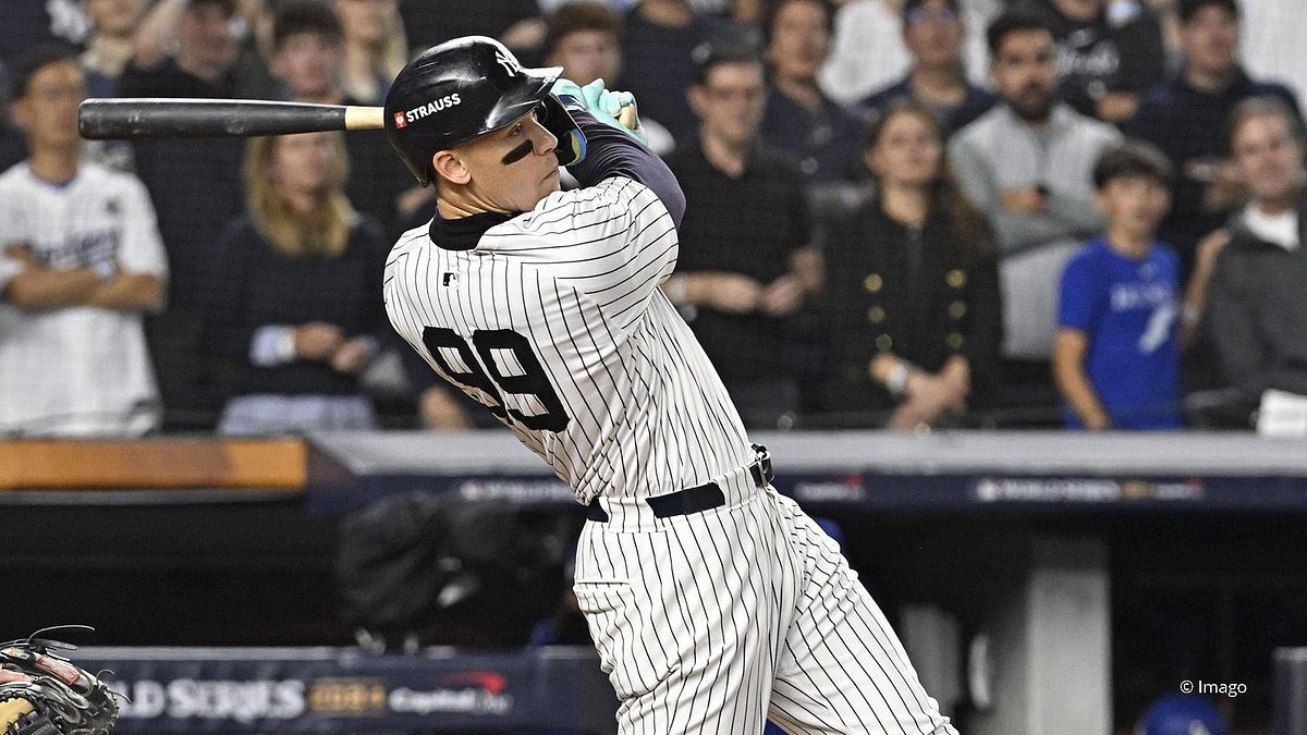 Baseball: Major League Baseball baseball: major league baseball