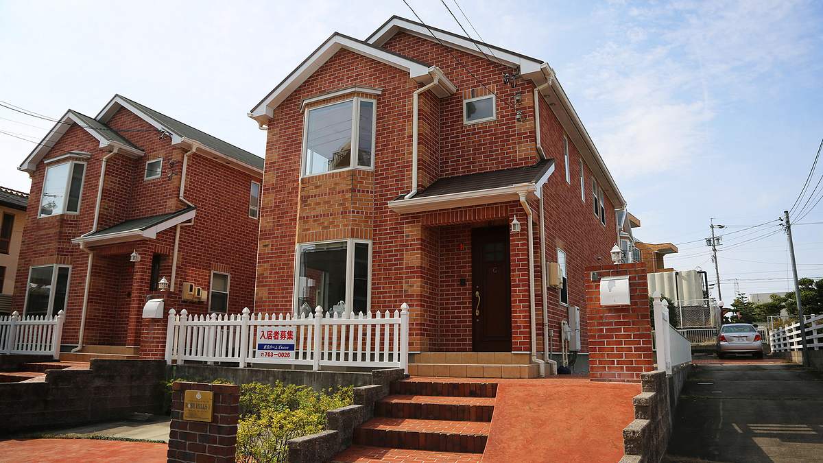 house hunters international