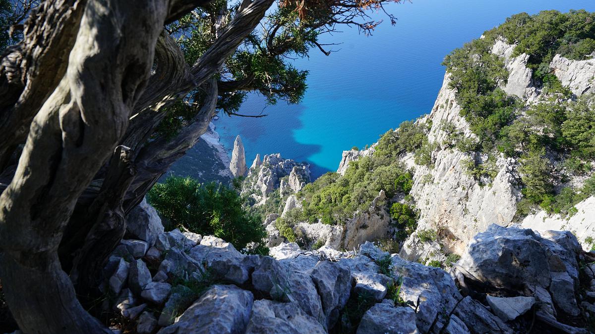 sardinien - arche aus stein