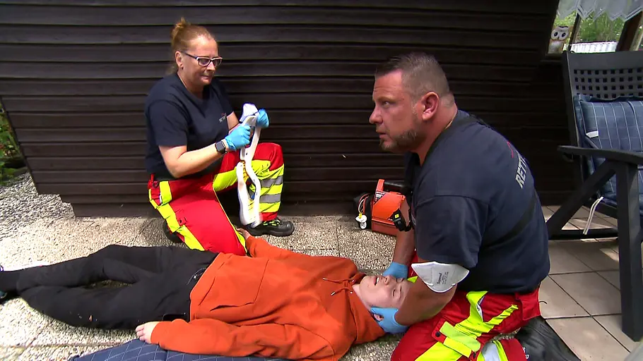 SOS - Retter im Einsatz sos - retter im einsatz