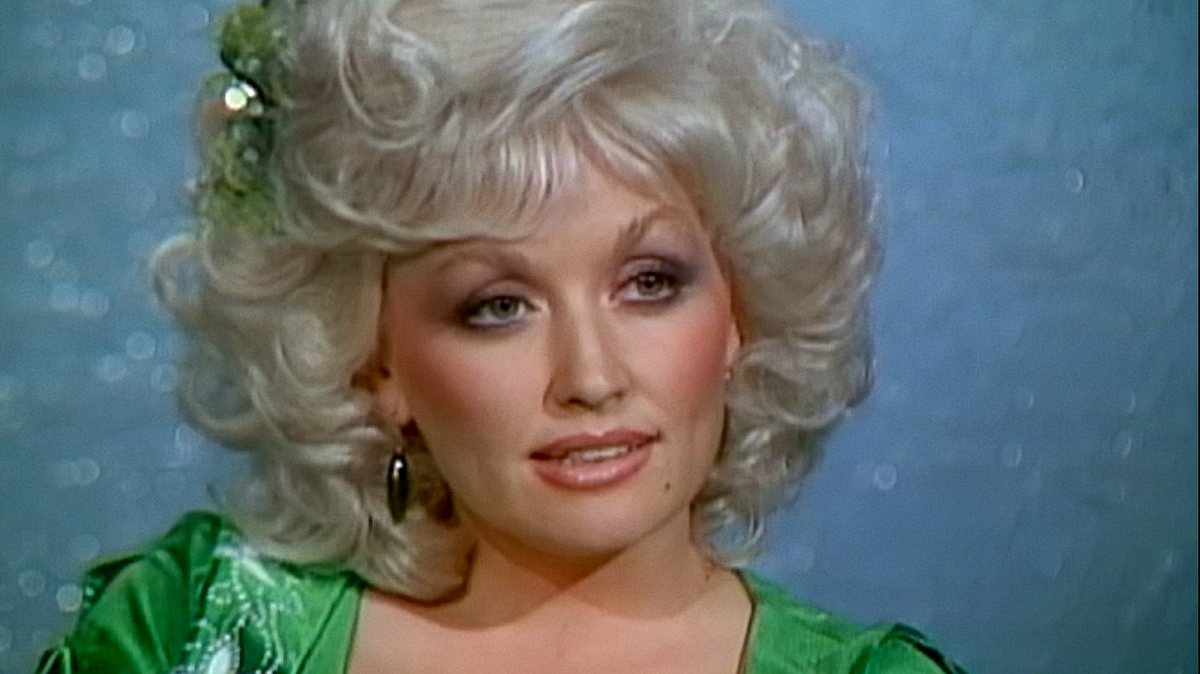 dolly parton: everybodys darling