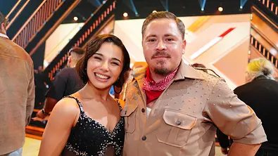 Gustav Schäfer und Anastasia Maruster bei der Kennlernshow. - Foto: RTL / Stefan Gregorowius