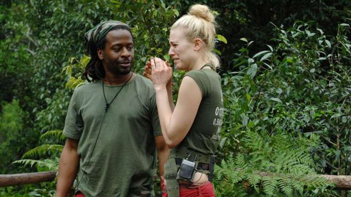 Mola Adebisi im Dschungelcamp.