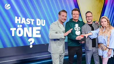 Das Team der dritten Staffel von Hast Du Töne? in SAT.1: Sasha, Matthias Opdenhövel, Caroline Frier und Oliver Geissen (v.l.n.r.). - Foto: Joyn / Willi Weber