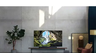 Die Samsung Soundbar HW-Q995GF in einem Wohnzimmer - Foto: SAMSUNG