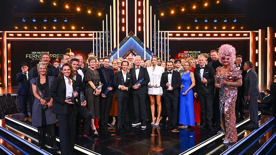 Beim Deutschen Fernsehpreis wurden die besten Leistungen der letzten Monate geehrt. Die Gewinner auf der Bühne des Fernsehpreises.