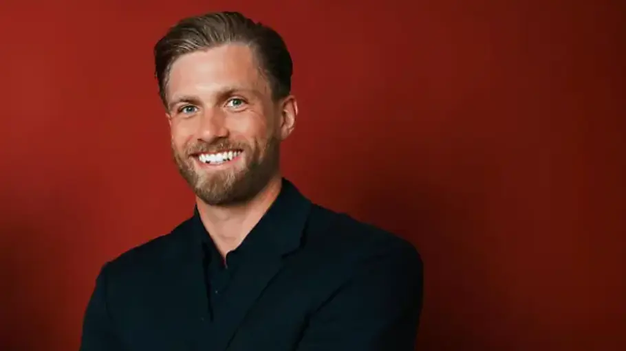 Sebastian Paul