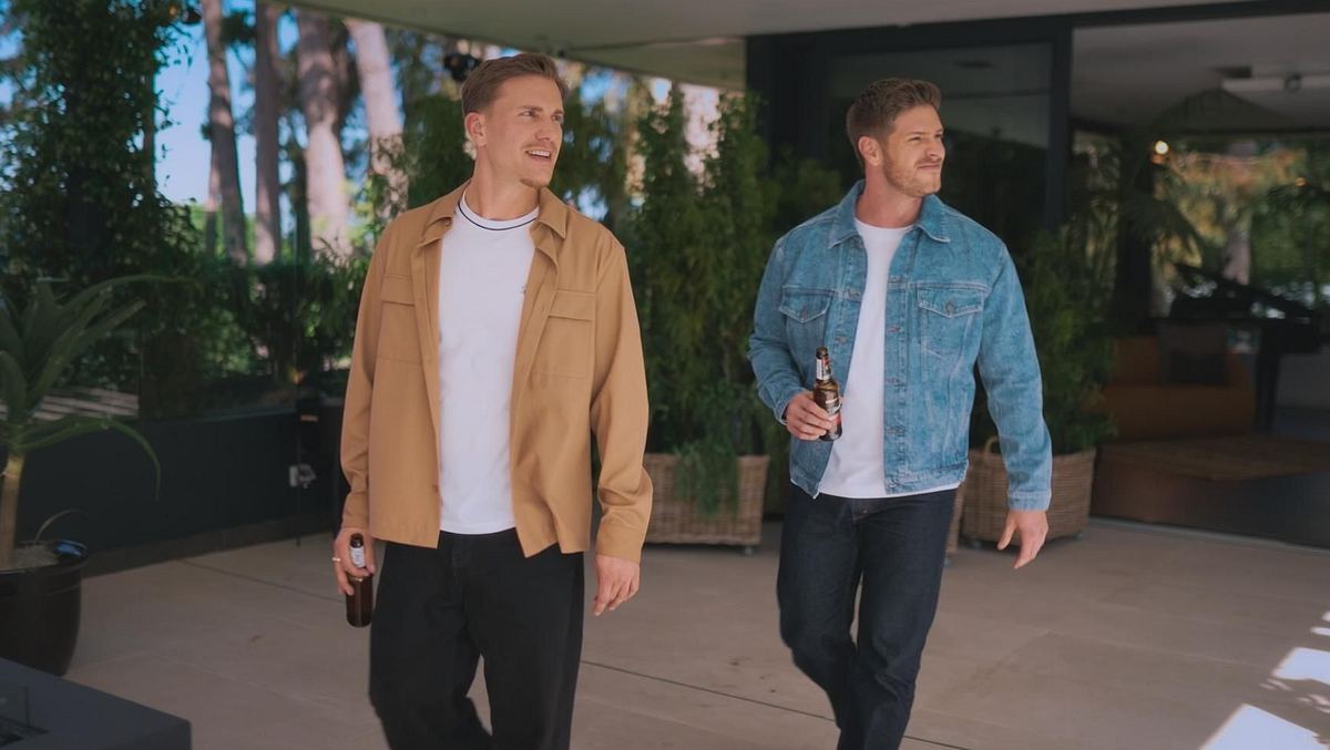 Die Bachelors 2025 Die Bachelors kommen in ihrer Villa an