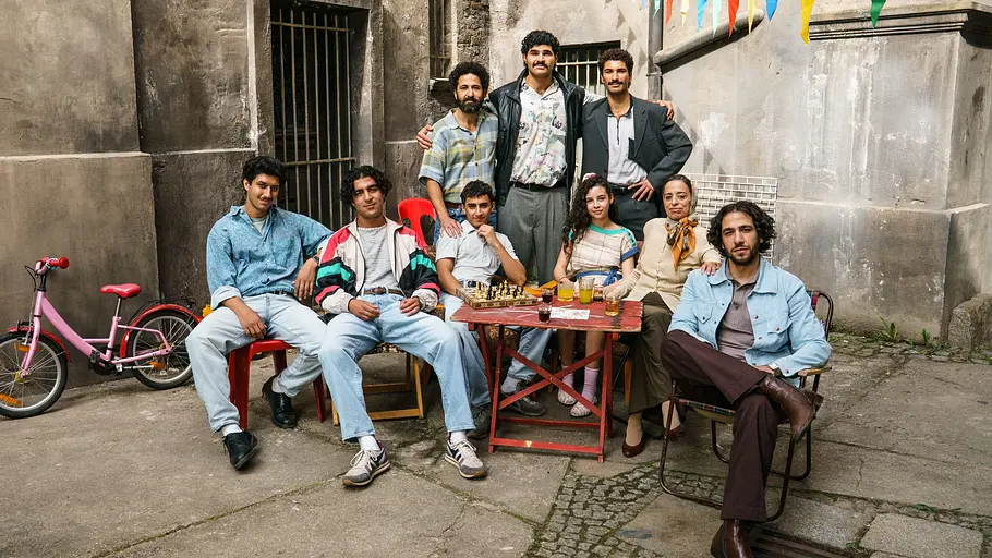 Die Hamadys sind eine große, spannende Familie. Familienfoto der Hamadys.