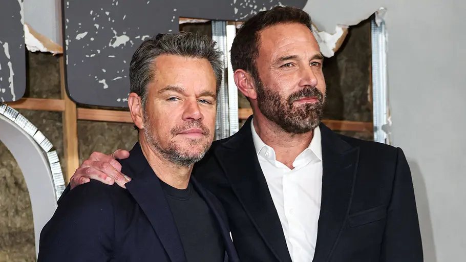 Ben Affleck und Matt Damon Matt Damon und Ben Affleck in feinen Klamotten auf der New York Premiere von „The Rip“.