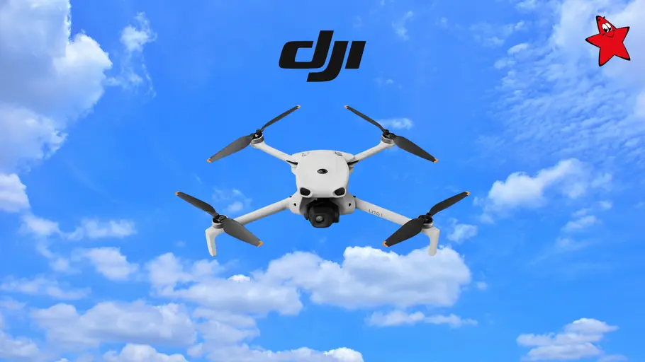 Aufmacherbild DJI Lito 1 DJI Lito 1 vor einem Himmelhintergrundbild und unter dem DJI-Logo