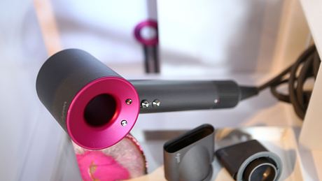 Dyson Supersonic Föhn in Pink - Foto: Katie Jones/Variety/Penske Media via Getty Images