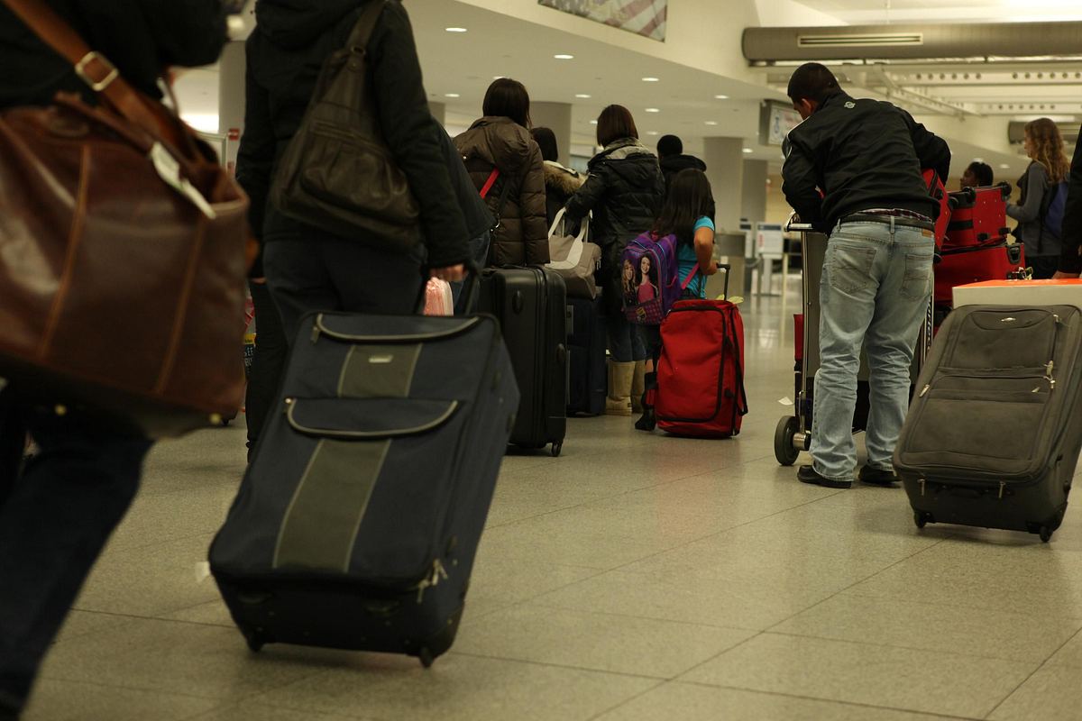 Flughafen New York - Kampf den Schmugglern flughafen new york - kampf den schmugglern