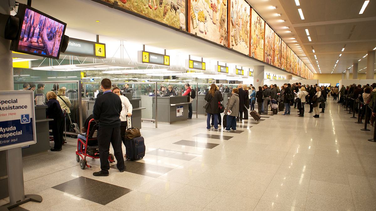 flughafen new york - kampf den schmugglern