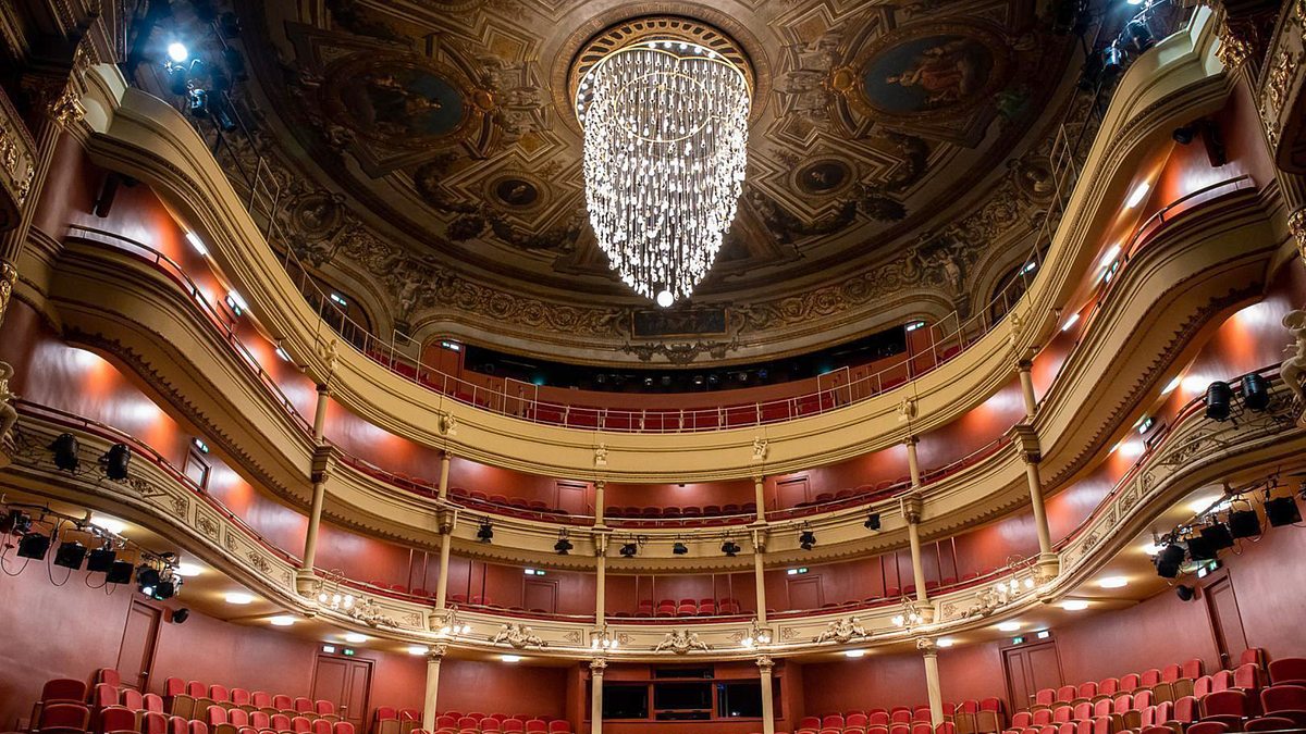 festival von avignon 2025: les incrédules