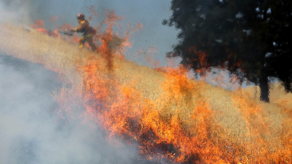 cal fire - feueralarm in kalifornien