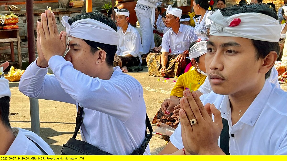 im herzen balis - tempel, tropen, traditionen
