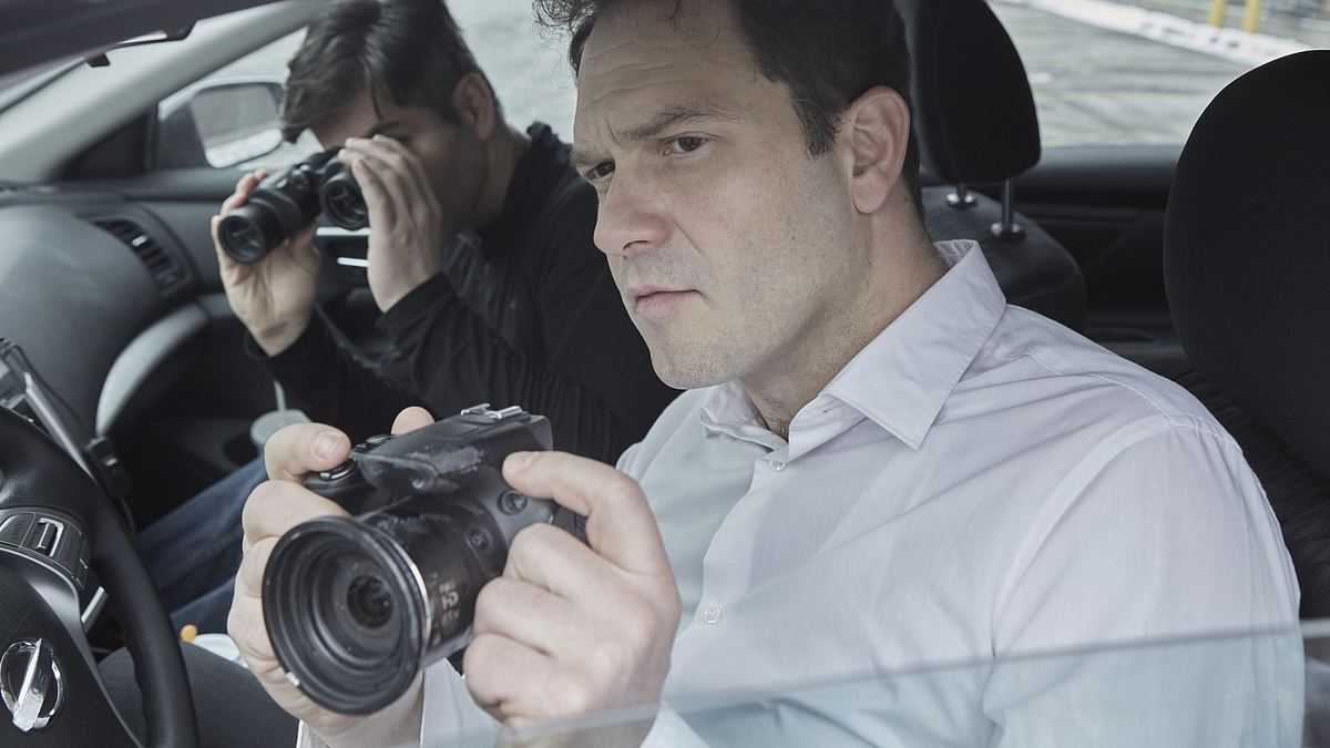 das böse im blick - augenzeuge kamera
