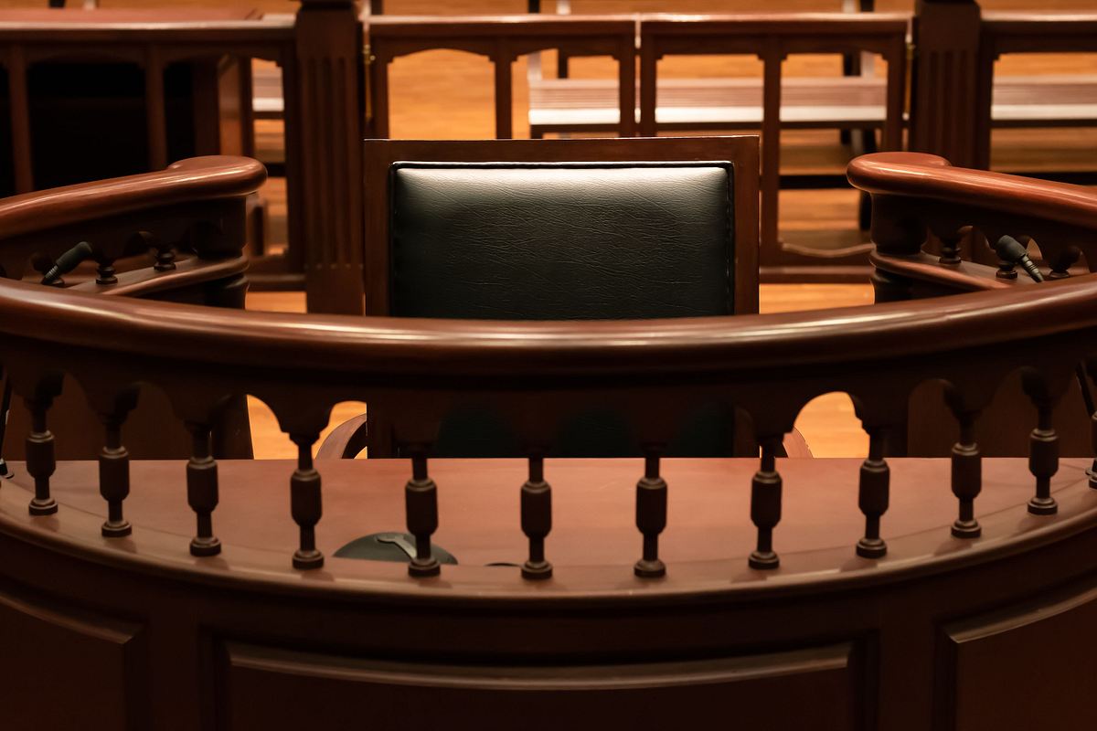 court cam - auf der anklagebank