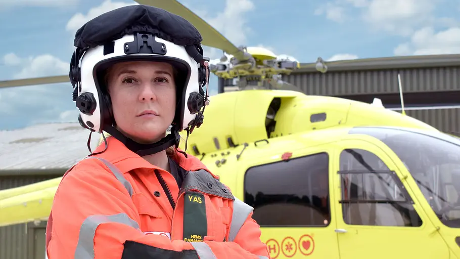 helicopter er - rettung im anflug