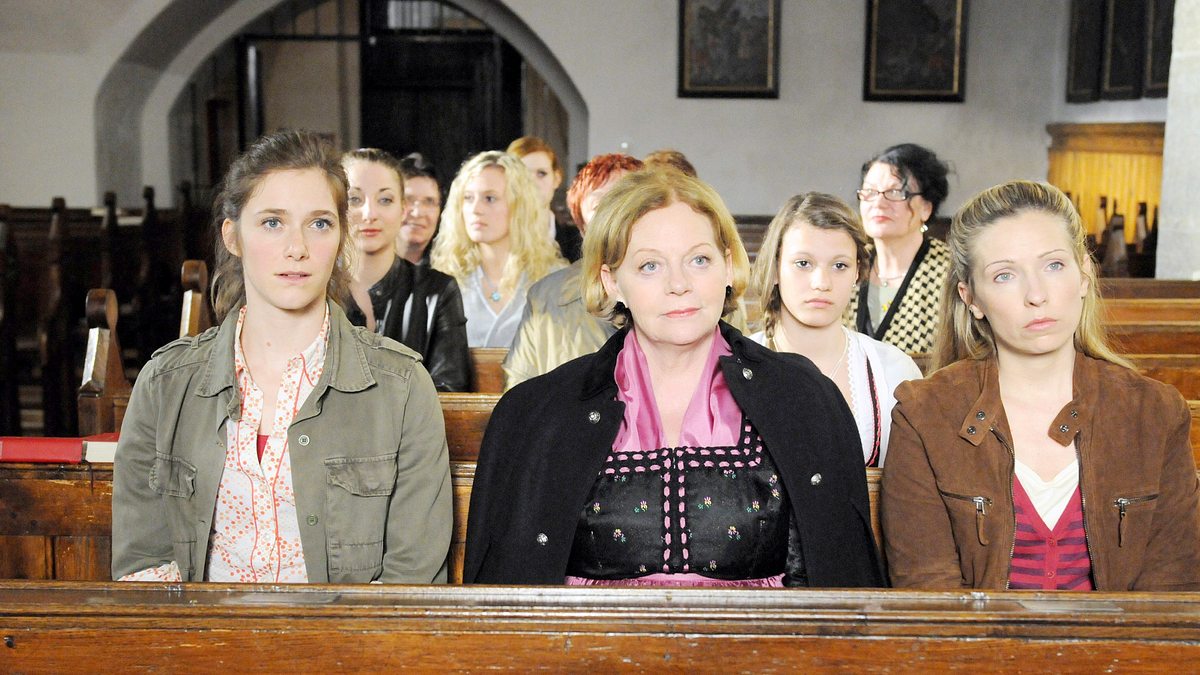 vier frauen und ein todesfall