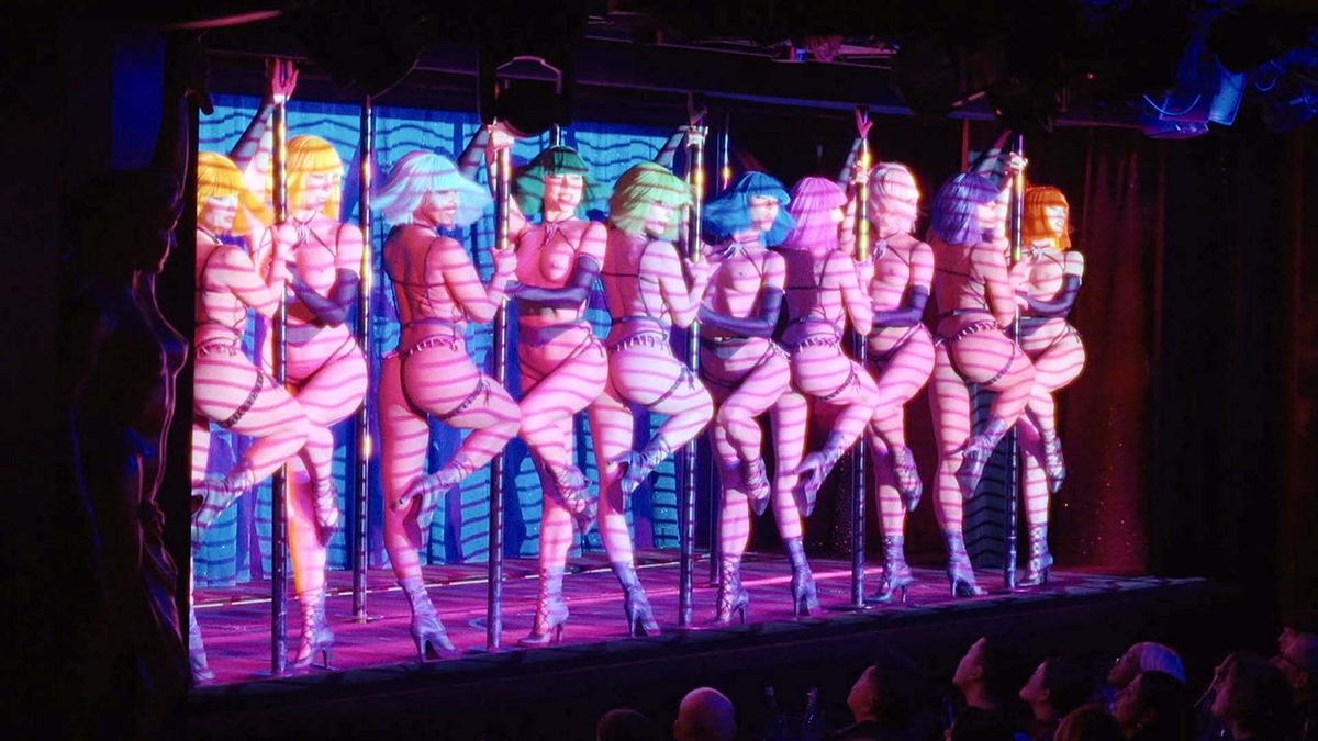 striptease mit chic! - der pariser nachtclub crazy horse