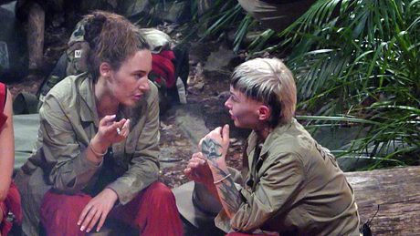 Dschungelcamp: Alessia Herren und Edith Stehfest - Foto: RTL