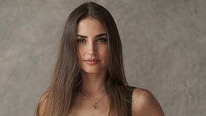 Ekaterina Leonava schaut in die Kamera - Foto: RTL