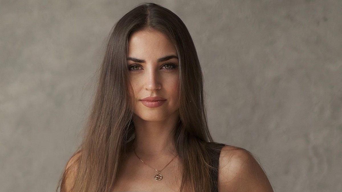 Ekaterina Leonova: Privates Foto zeigt ihr Gesicht im Porträt