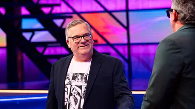 Elton bei den Aufzeichungen zu „Hitster – Die Gameshow der größten Hits“ - Foto: RTL / Annette Etges