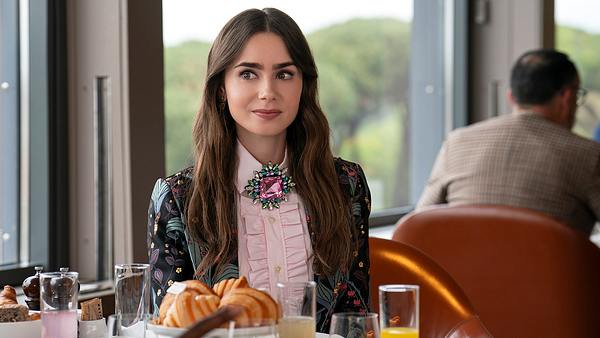 „Emily in Paris“-Staffel 5: Wann und wie geht es auf Netflix weiter? - Foto: GIULIA PARMIGIANI/NETFLIX