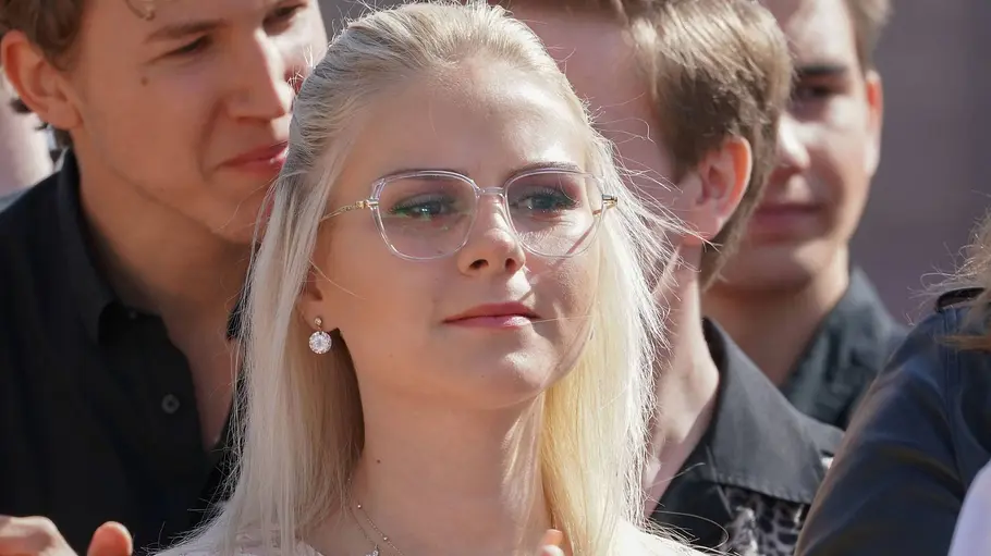 Estefania Wollny mit Brille